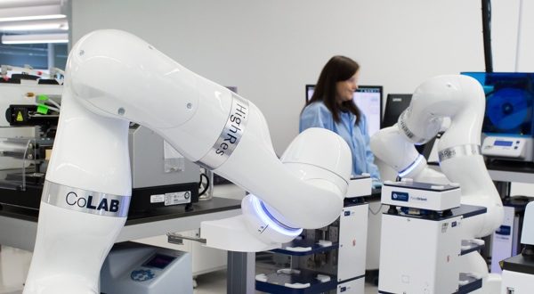 Laboratory automation system with collaborative robots